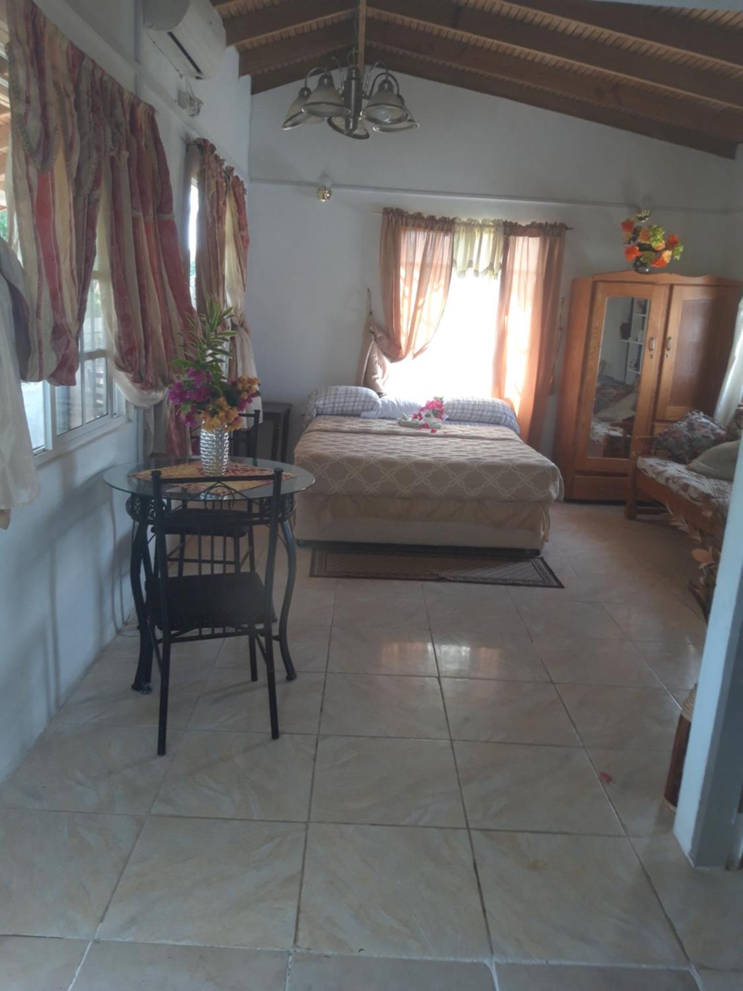 Tranquil Guest House Buccoo Exterior photo